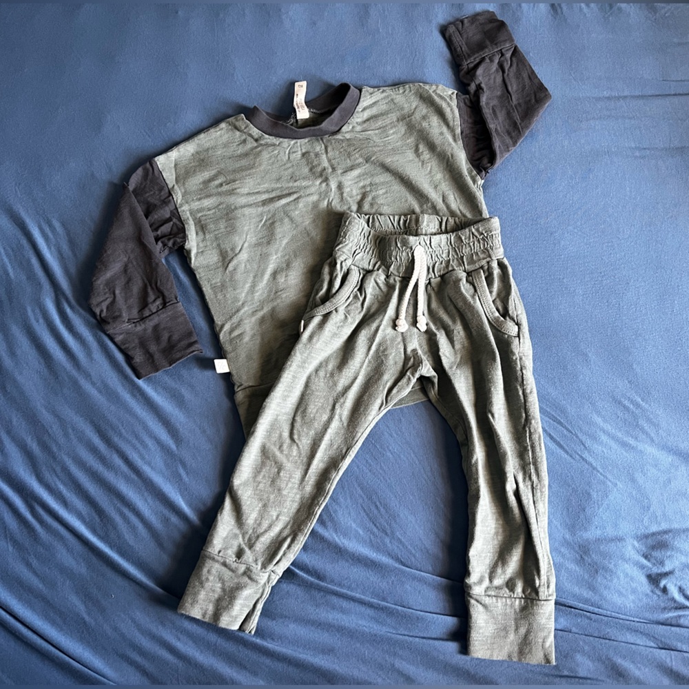 Childhoods Clothing Jogger Set 2T